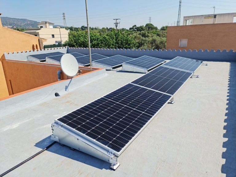 Instalación placas solares en una casa en Reus